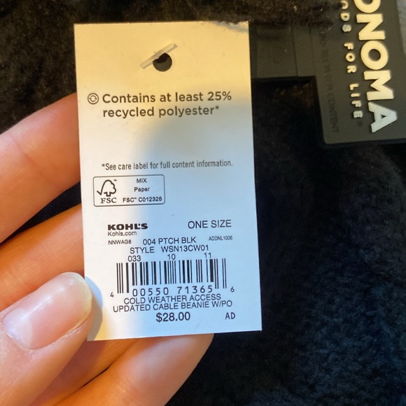 New With Tags Black Winter Hat - Picture 2 of 3